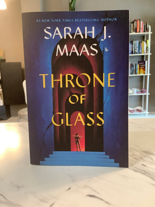 Throne Of Glass by Sarah J. Maas